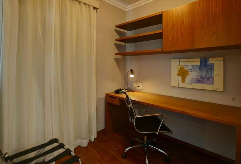 سوییت سوپریور, Roomo Bela Cintra