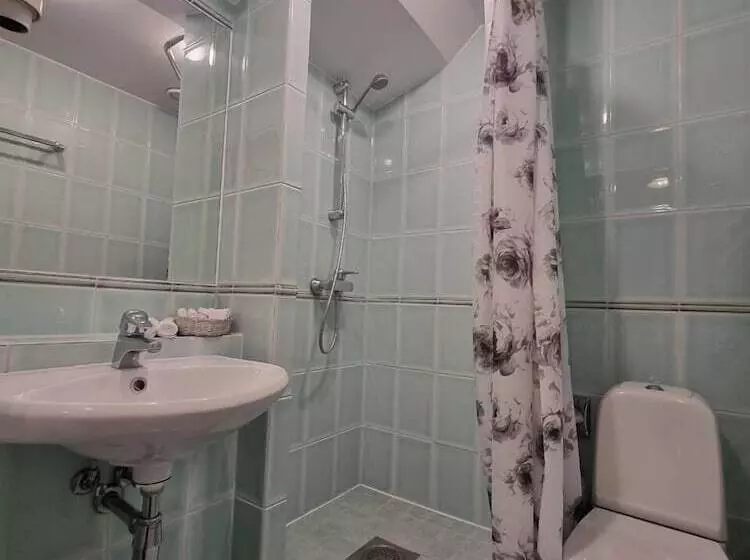 エコノミールーム, Taanilinna Hotell