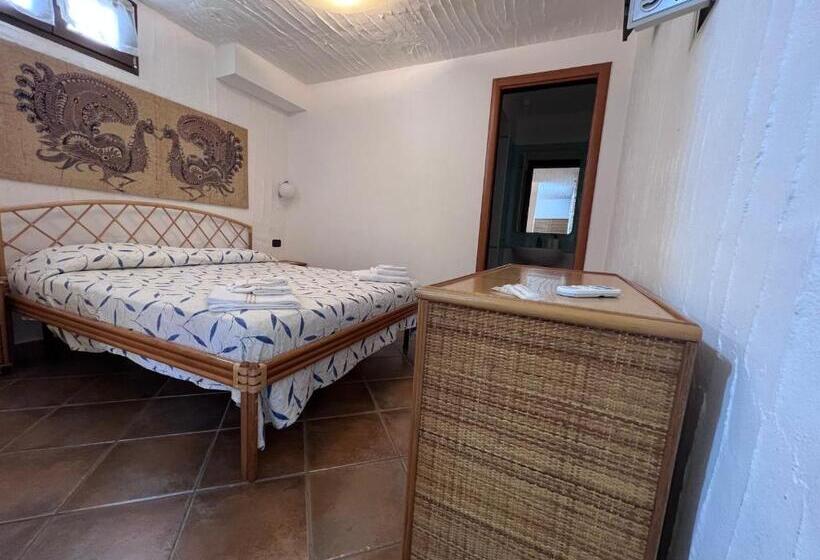 חדר סטנדרט לארבעה, Almà