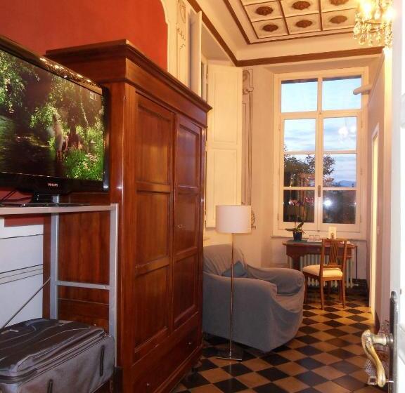 Quarto Estandar, Villa Ducci 1705