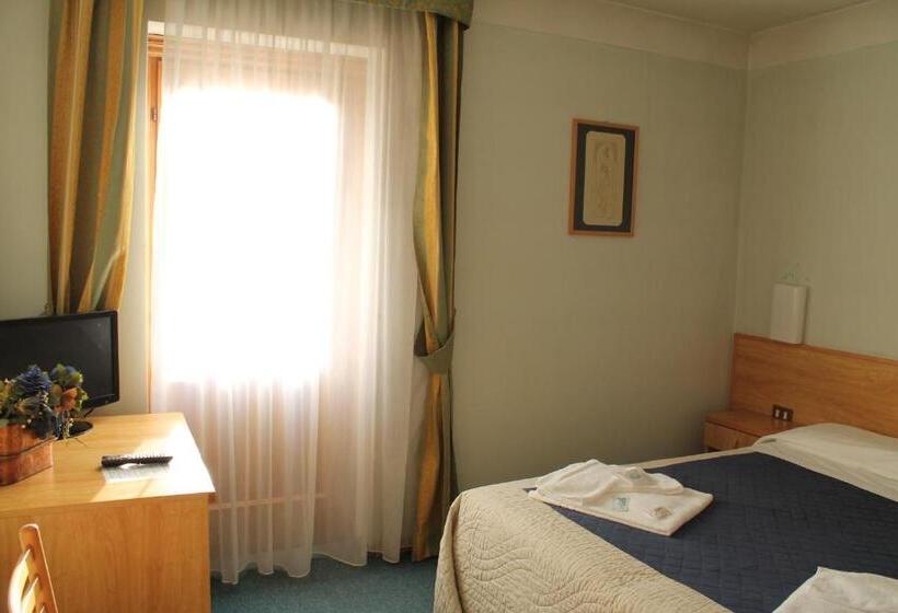 スタンダードルーム, Villanova