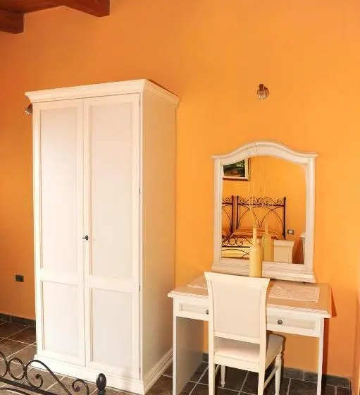 Camera Standard, Trasicca B&b