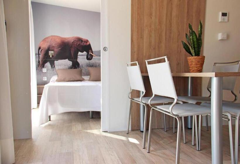 ３ベッドルームスタンダードバンガロー, Camping & Resort Sangulí Salou