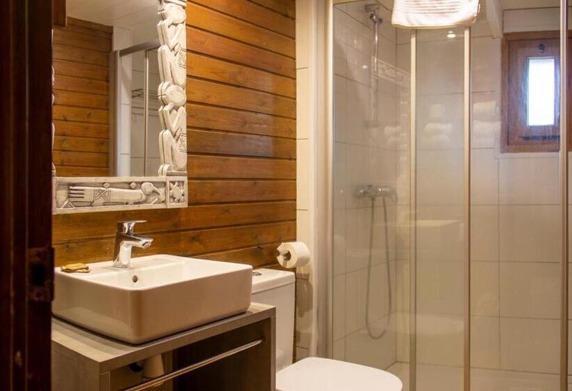 デラックスバンガロー, Camping & Resort Sangulí Salou