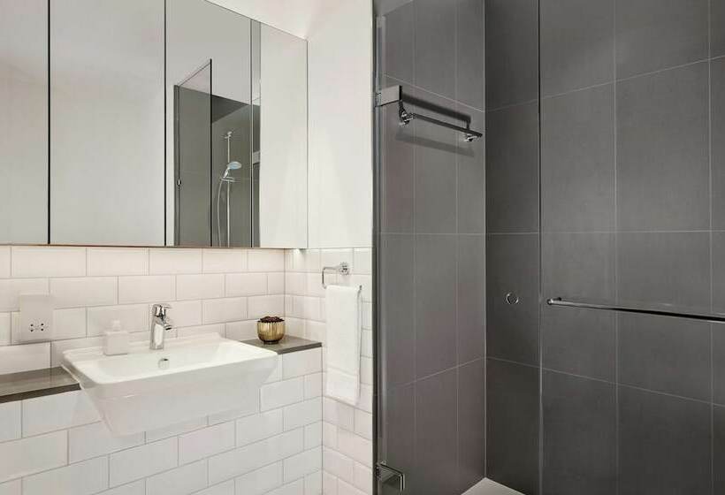 标准工作室, Citadines Islington London