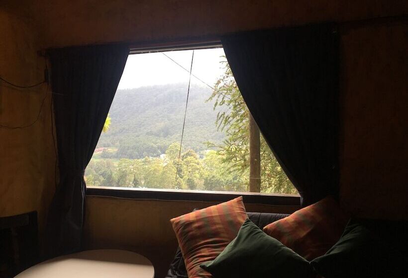 스탠다드 트리플 룸, Misty Mountain Villas