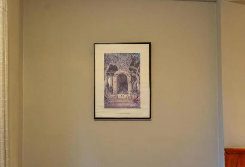 اتاق لوکس, Mystic Homes