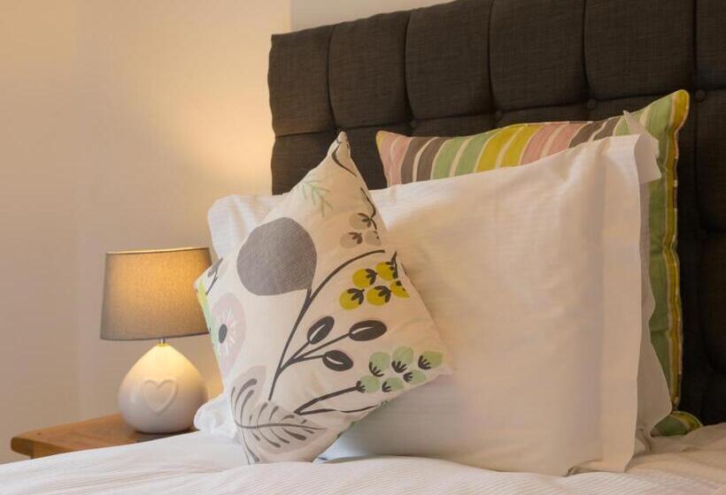 キングサイズベッドのデラックスルーム, Old School House