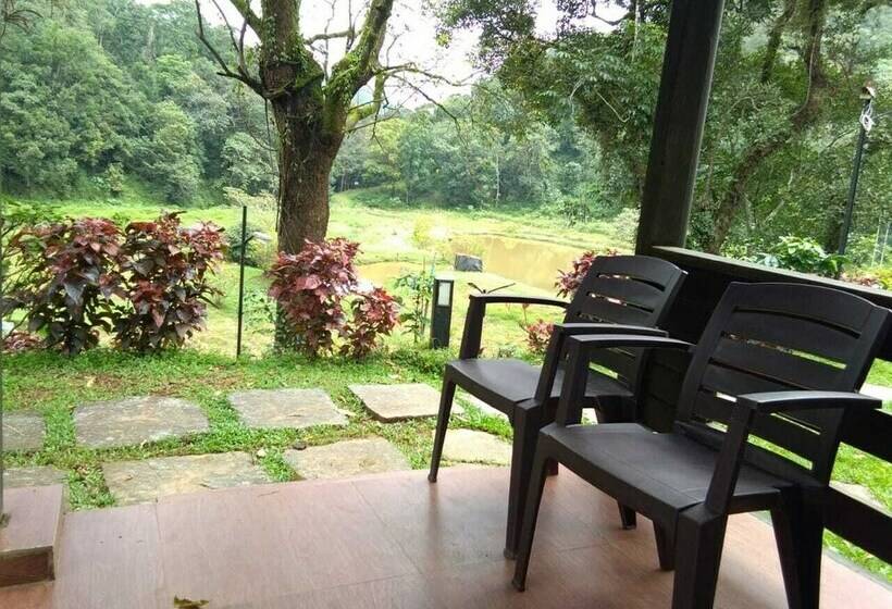 1 Sovrums Hus, Three Hills Coorg