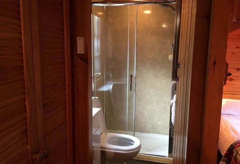 Хижина, Lurchers Cabin Aviemore