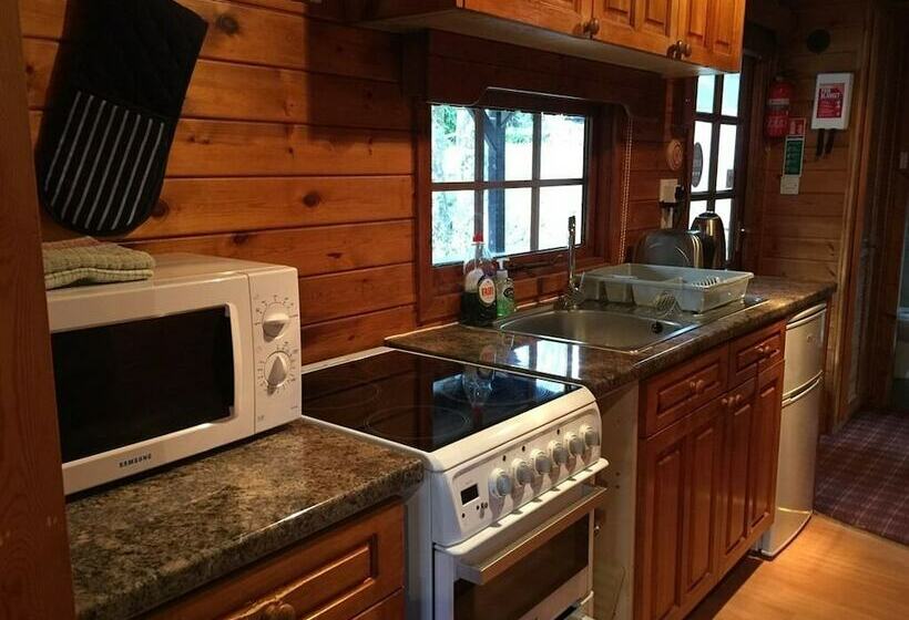 Хижина, Lurchers Cabin Aviemore