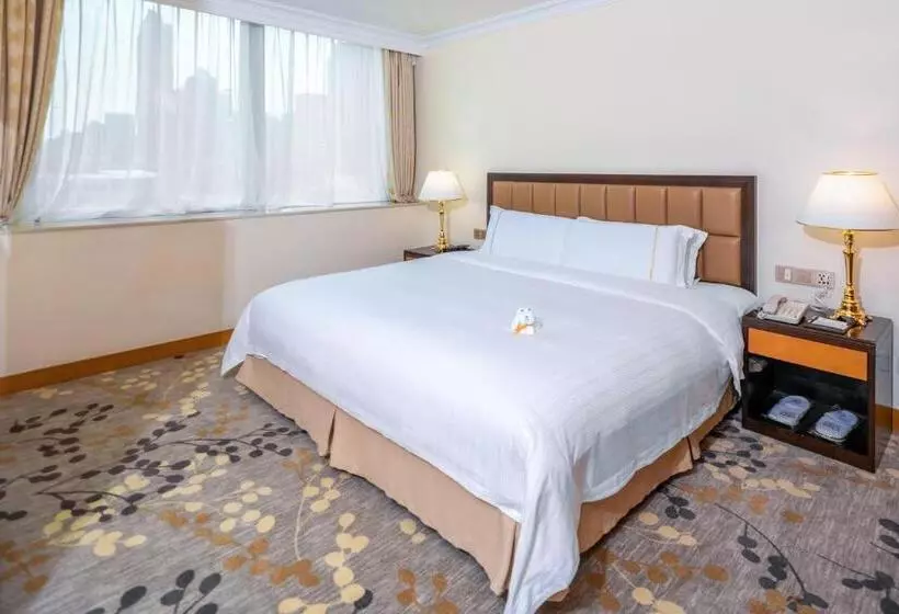 キングサイズベッドのデラックススイート, China Mayors Plaza   Free Shuttle Between Hotel And Exhibition Center & Exhibitor Registration Count