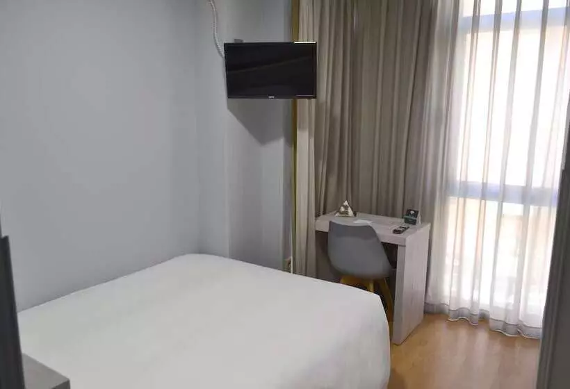 اتاق اکونومی, Alda Centro Oviedo