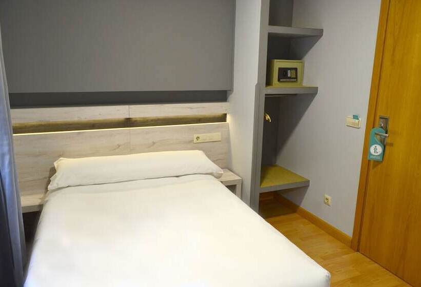 اتاق اکونومی, Alda Centro Oviedo