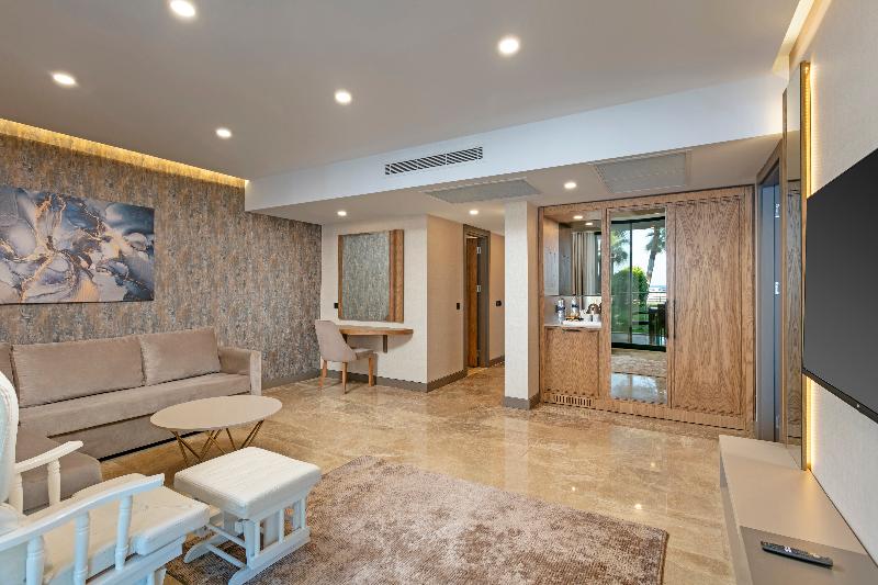 סוויטה עם טרסה, Dobedan World Palace