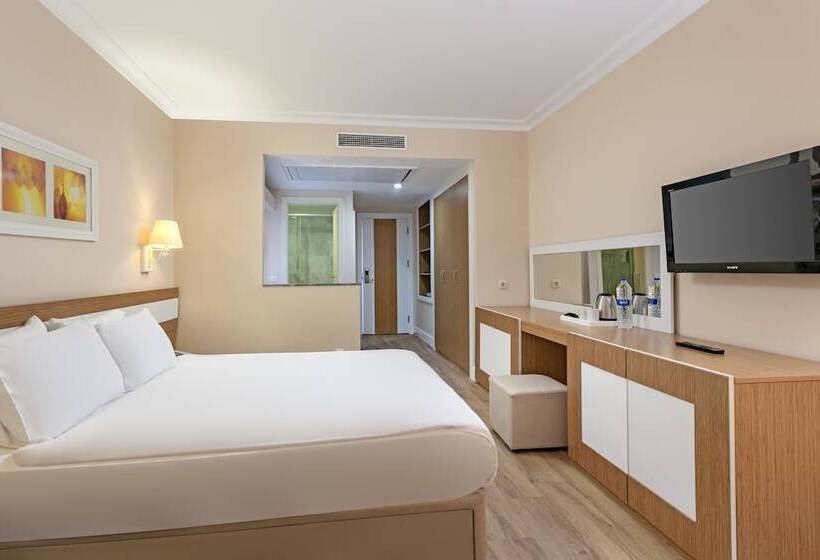Standard Room, Dobedan World Palace