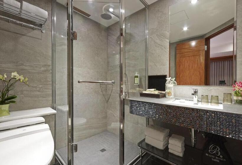 デラックストリプルルーム, Beauty Hotels Taipei   Hotel Bchic