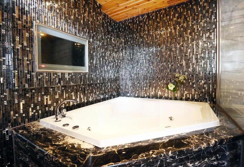 デラックスルーム, Beauty Hotels Taipei   Hotel Bchic