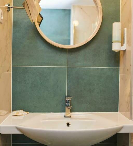 Номер бизнес-класса, Bistrita