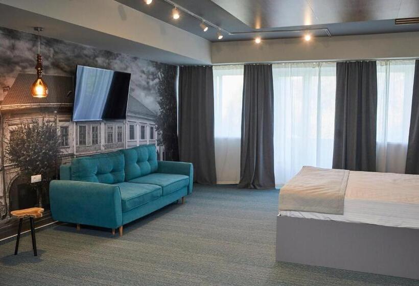 Номер Deluxe, Bistrita