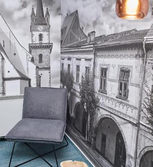 Номер Deluxe, Bistrita