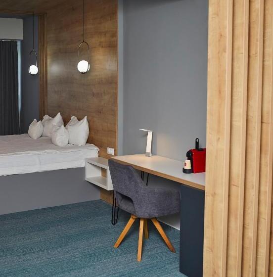 Номер Deluxe, Bistrita