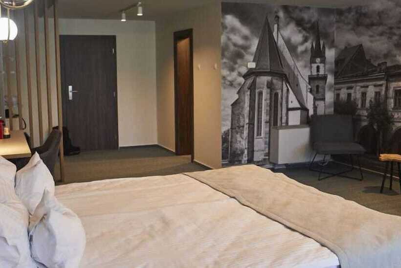 Номер Deluxe, Bistrita