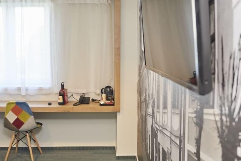 Номер Deluxe, Bistrita