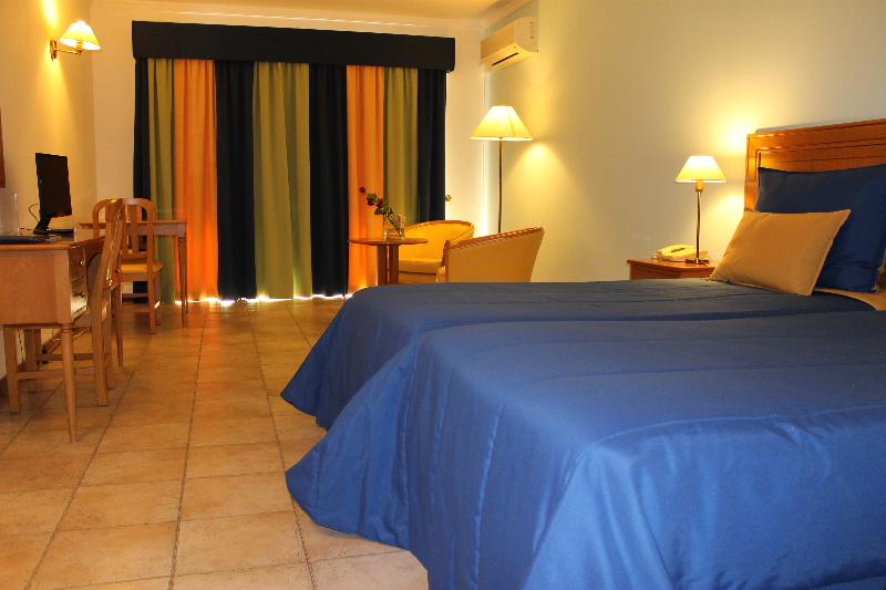 스탠다드 스튜디오, Cais Da Oliveira