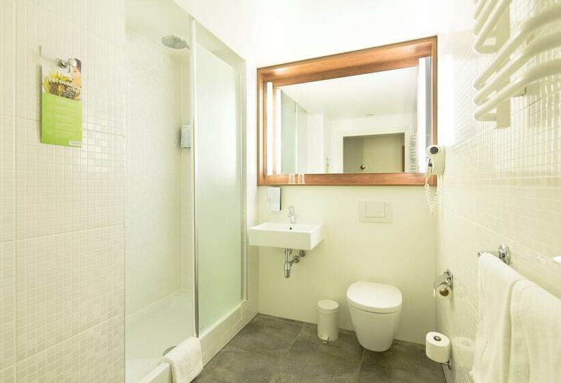 Номер Стандарт, Campanile Warszawa Centrum