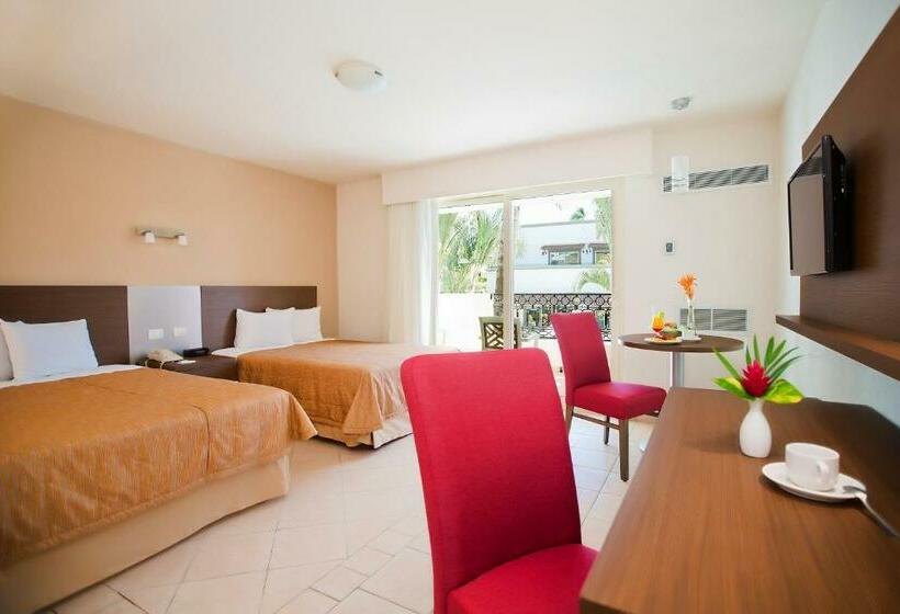 스탠다드 트리플 룸 가든 전망, Crown Paradise Club All Inclusive