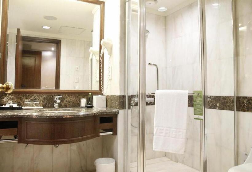 اتاق خانوادگی, Evergreen Plaza Hotel Tainan