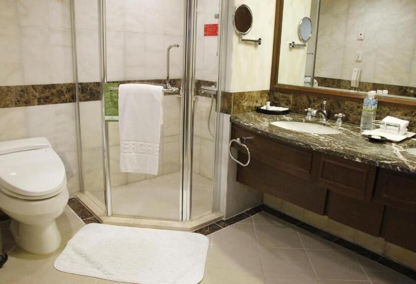 سوییت سوپریور, Evergreen Plaza Hotel Tainan