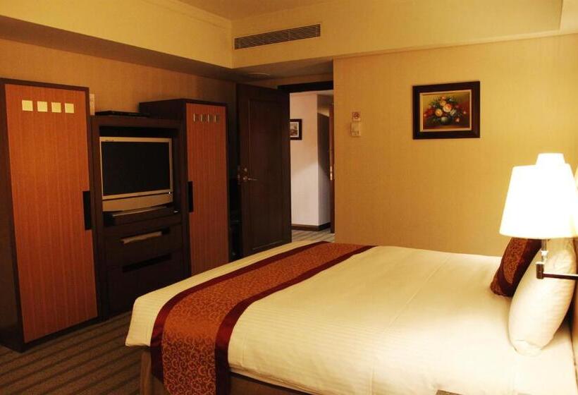 سوییت خانوادگی, Evergreen Plaza Hotel   Tainan