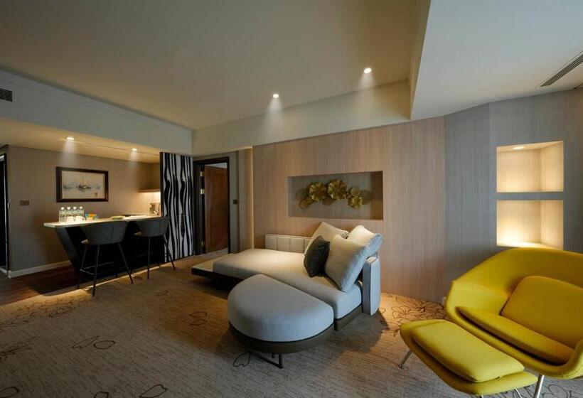 سوئیت رویال, Evergreen Plaza Hotel Tainan