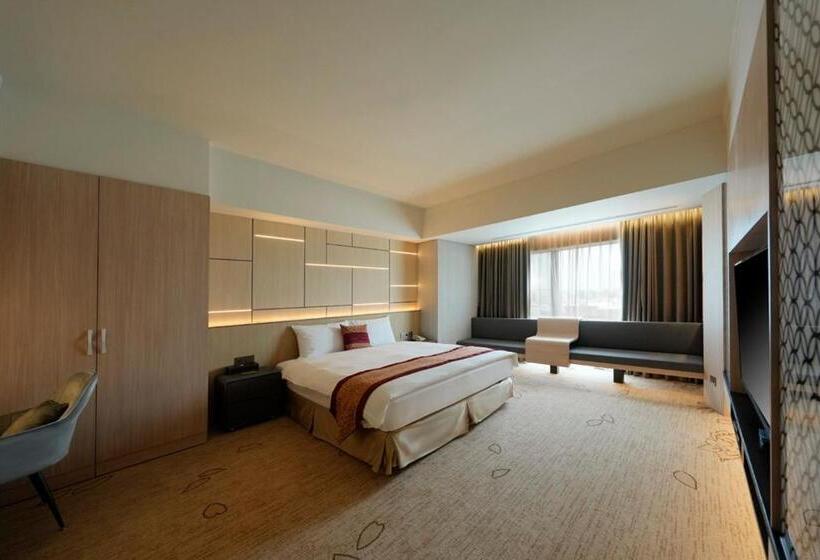 سوئیت رویال, Evergreen Plaza Hotel Tainan