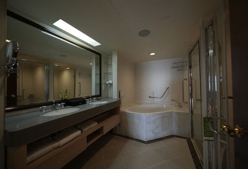 سوئیت رویال, Evergreen Plaza Hotel   Tainan