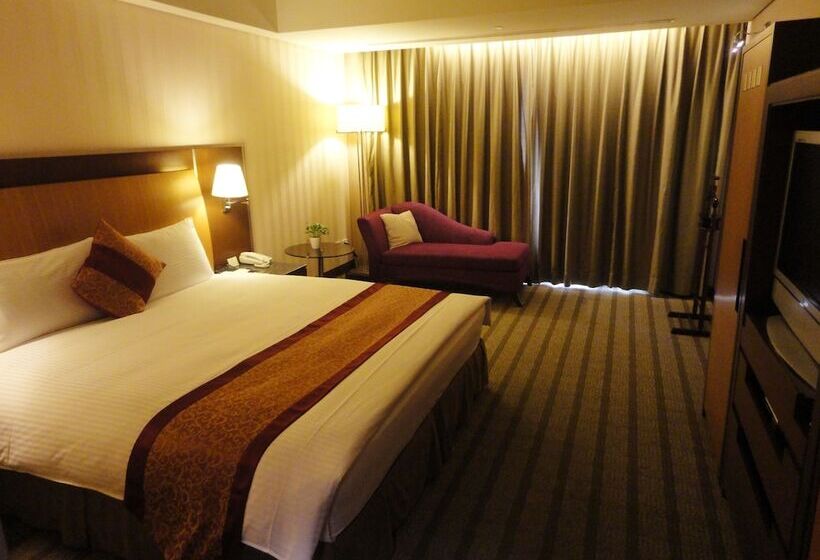 سوییت خانوادگی, Evergreen Plaza Hotel Tainan