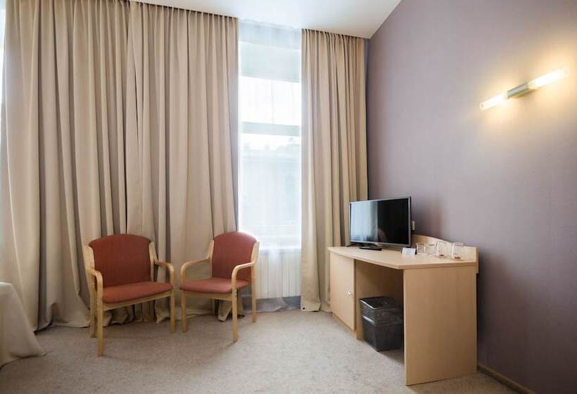 标准间, Fifth Corner