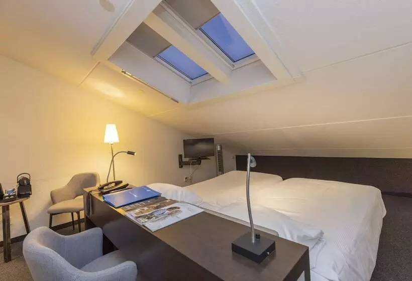 Basic Room, Fletcher Hotel Jan Van Scorel