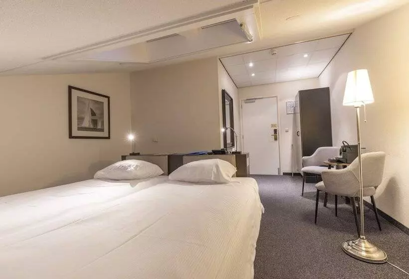 Basic Room, Fletcher Hotel Jan Van Scorel