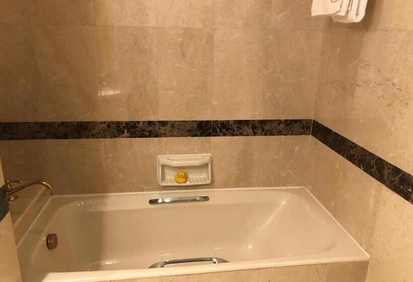 Номер Executive, Grand Noble Hotel Dongguan