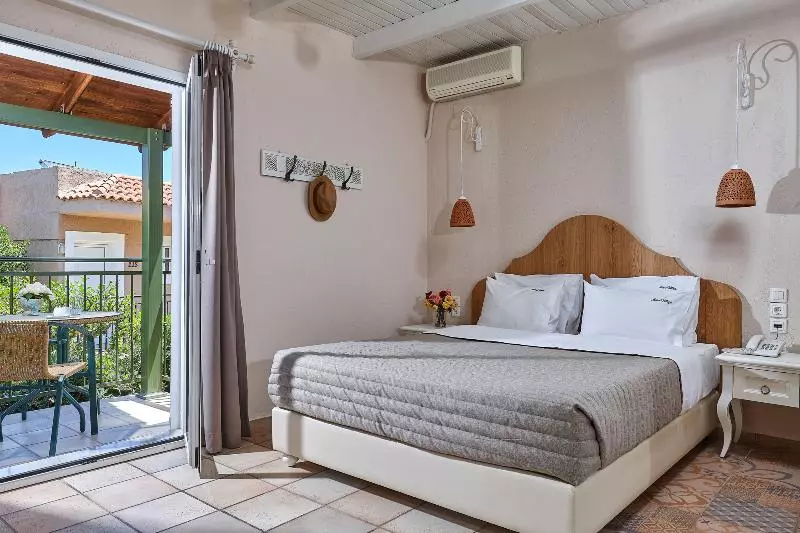 استودیوی پریمیوم, Marni Village