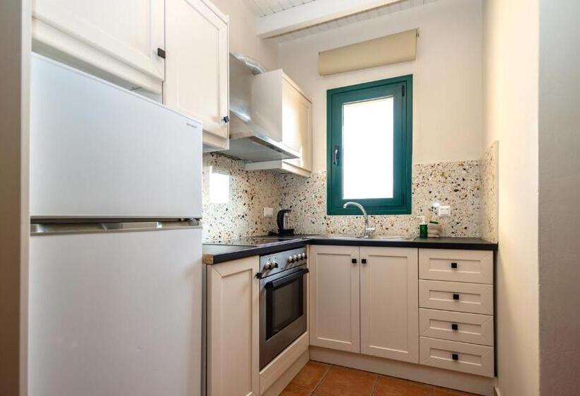 プール付3ベッドルーム ビラ, Marni Village