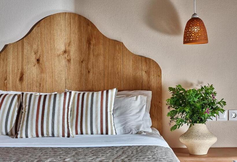 プレミアムスタジオ, Marni Village