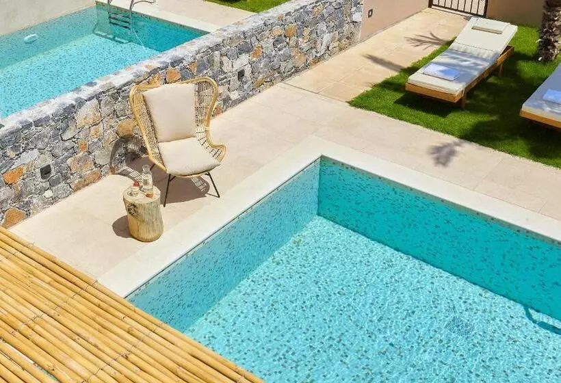 استودیوی استاندارد, Marni Village