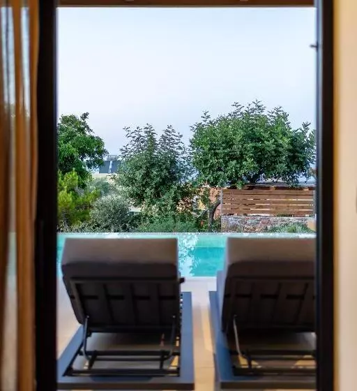 2 Bedroom Deluxe Villa with Pool, Marni Village