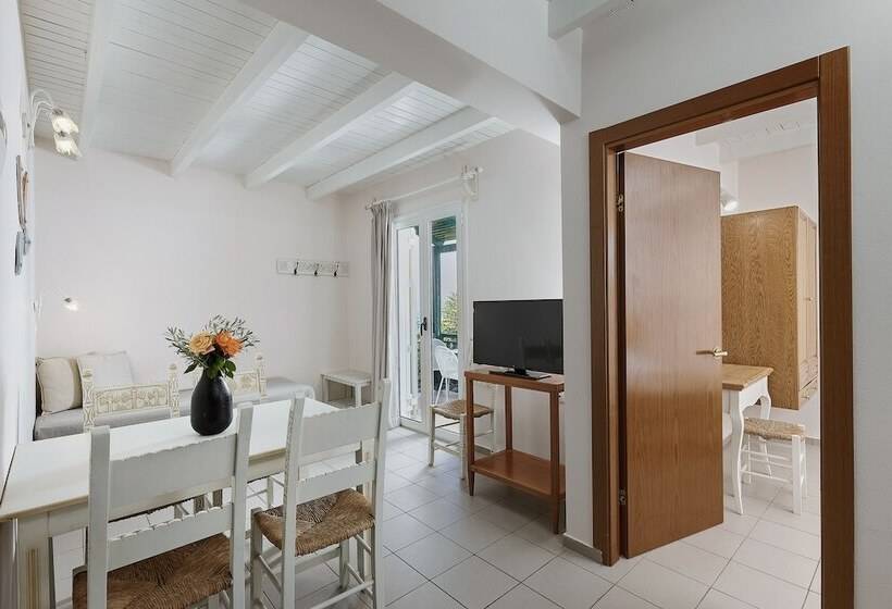 2ベッドルームアパートメント, Marni Village