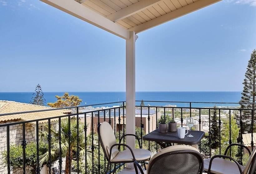 スーペリアースイート, Marni Village