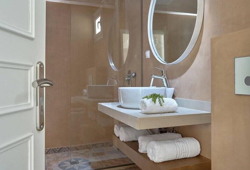 スタンダードスタジオ, Marni Village